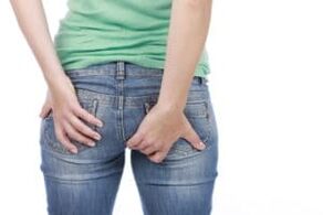 Juckreiz im Anus ist ein Zeichen für das Vorhandensein von Parasiten im Körper.